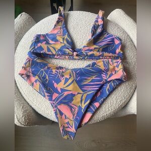 Skatie bathing suit bottom and top
